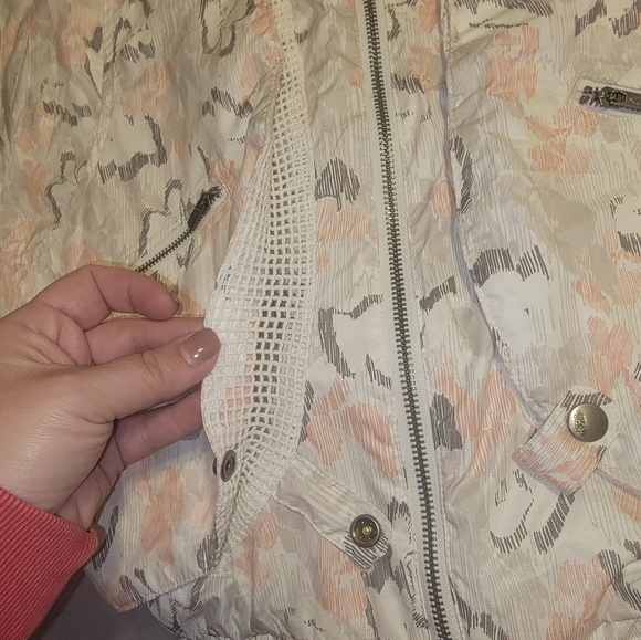 NWT- FP Movement vest - Picture 6 of 10